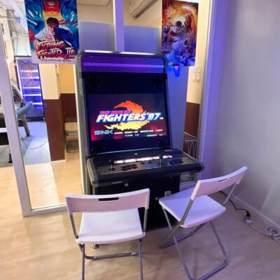 C3 -TW Party Room全場約3000尺，最多可容納約100人。劃分成大廳，兒童區，Game房&Poker房等多個區域。有小朋友最愛嘅大型波波池，滑梯及沙池。成人都有豐富玩樂設施，適合不同需求的聚會。亦有提供廚房，可提供火鍋設備/自行煮食。