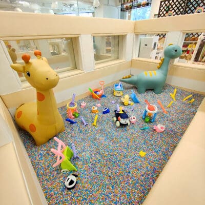 荃灣2000尺 小朋友PARTY ROOM 大型波波池，滑梯，沙池，彈床 👼🏻 Little One 👼🏻