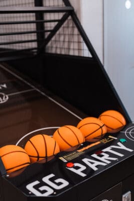 Fluffy BBQ party room 桌球 籃球機 唱K 波波池 兒童 親子 包場 新界 葵芳 推介